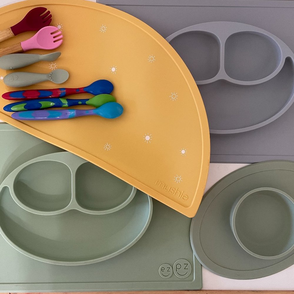 Baby/Toddler ezpz/mushie Utensils, Placemat, Bowl, Plate Self Feeding Set